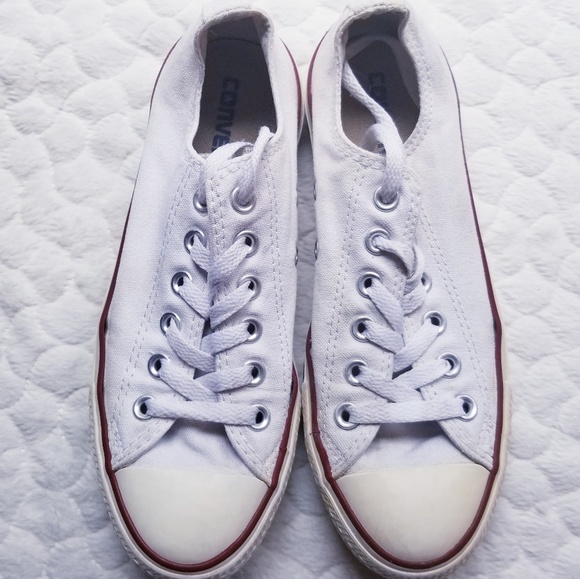red stripe converse